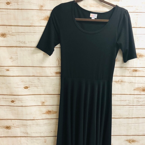 LuLaRoe Dresses & Skirts - Small Nicole Dress - Black
